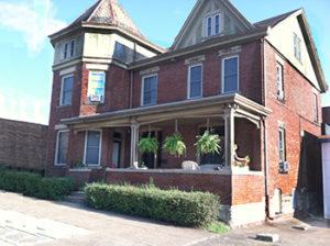 Artists' Abbey B & B in downtown town Zanesville Artist Colony featuring short and extended stays with complete apartment.